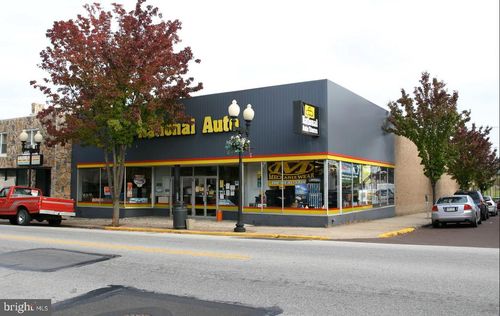 401 W Main St, Lansdale, PA, 19446-2007 | Card Image