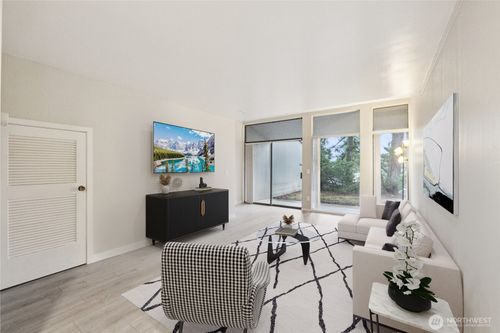 apt-233-6236 137th Pl Ne, Redmond, WA, 98052-4556 | Card Image