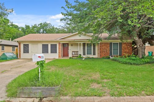 2028 Bowling Green St, Denton, TX, 76201-1710 | Card Image