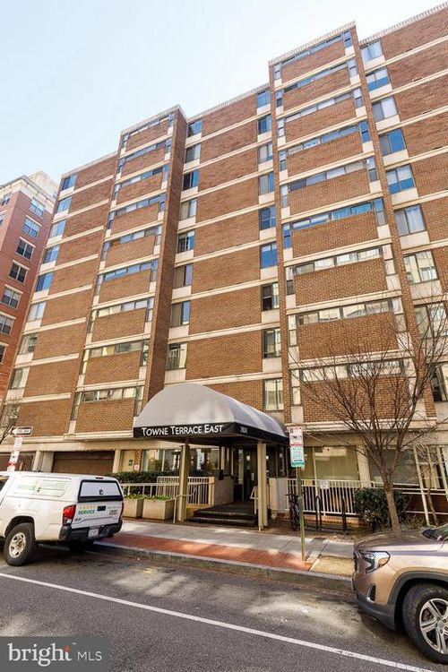 apt-907-1420 N St Nw, WASHINGTON, DC, 20005-2830 | Card Image