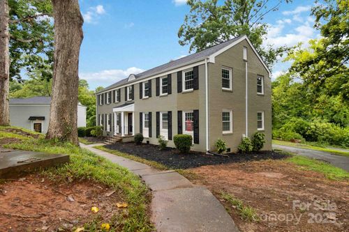 343 Wakefield Dr, Charlotte, NC, 28209-3157 | Card Image