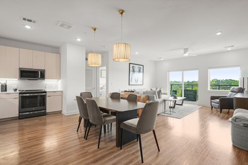 524-4802 S Congress Avenue, Austin, TX, 78745 | Card Image