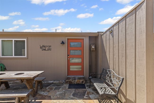 5232 Country Club Dr, Condo with 2 bedrooms, 2 bathrooms and null parking in Granbury TX | Image 5