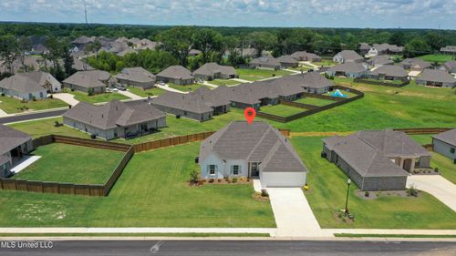 119 Huntersway Dr, Canton, MS, 39046-1299 | Card Image