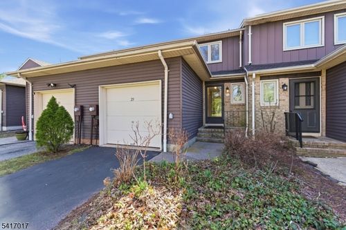 23 Manchester Rd, Flemington, NJ, 08822-6822 | Card Image