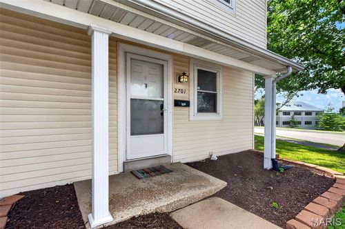 132-2701 Falcons Way, Saint Charles, MO, 63303-3613 | Card Image