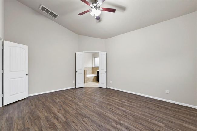 Large primary big enough for large furniture | Image 20