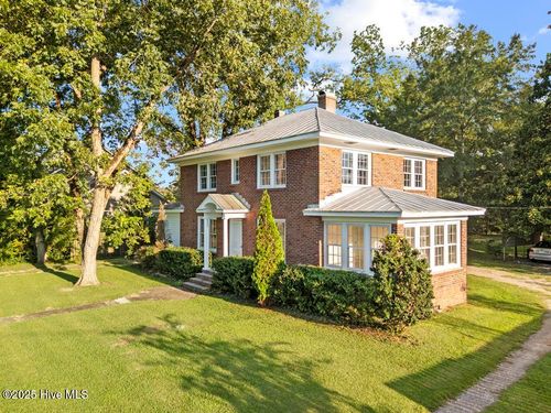 860 Main St, Bayboro, NC, 28515-9419 | Card Image