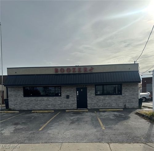 21702 Saint Clair Ave, Euclid, OH, 44117-1026 | Card Image