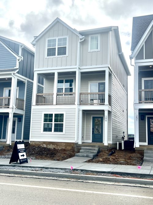 249 Nesbitt Ln, Madison, TN, 37115-2612 | Card Image