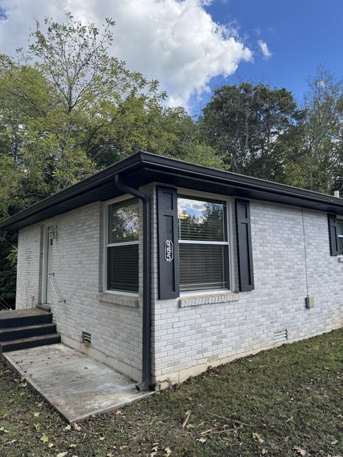 955 Richardson St, Clarksville, TN, 37040-4159 | Card Image