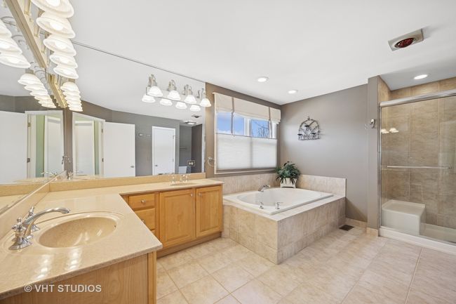 2081 Jordan Ter, House other with 5 bedrooms, 5 bathrooms and 3 parking in Buffalo Grove IL | Image 24