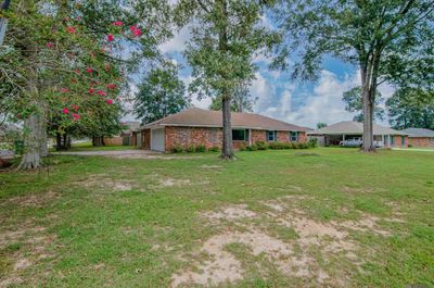 5007 Gloria St, House other with 5 bedrooms, 4 bathrooms and null parking in Zachary LA | Image 2