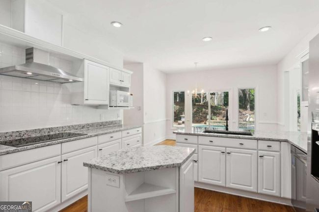 5500 Hampstead Way, House other with 3 bedrooms, 3 bathrooms and null parking in Johns Creek GA | Image 11