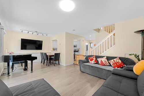 23-10080 Kilby Dr, Richmond, BC, V6X3W2 | Card Image