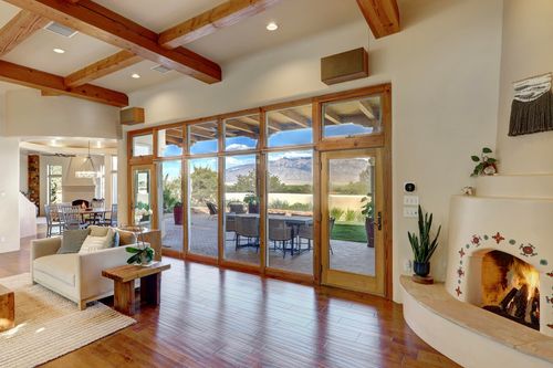 40 Hop Tree Trl, Corrales, NM, 87048-9613 | Card Image