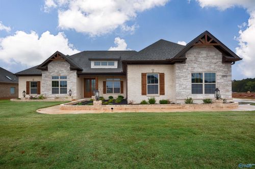 132 Lanwood Dr, Huntsville, AL, 35811-6002 | Card Image