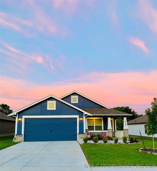 10303 N 99th East Ave, Owasso, OK, 74055-7877 | Card Image