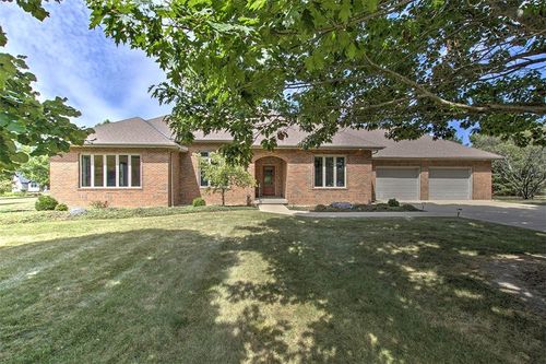 8302 Goodwin Cir, Dalton City, IL, 61925-9656 | Card Image