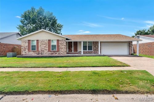 14873 Mondoubleau Ln, Florissant, MO, 63034-2358 | Card Image