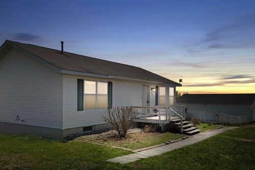 3857 Sutter Ln, Kewadin, MI, 49648-9183 | Card Image