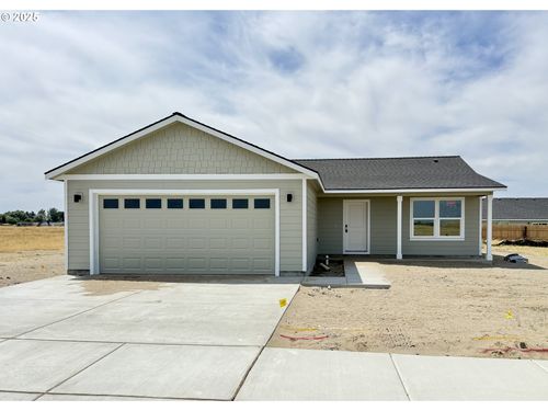 218 Sw Sparrow St, Boardman, OR, 97818 | Card Image