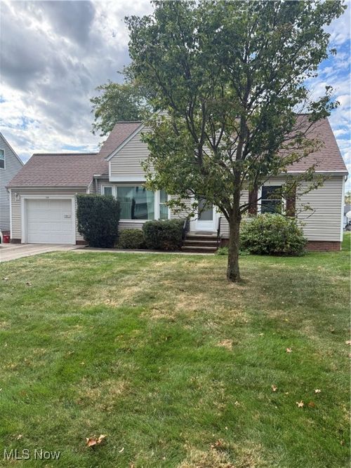 1284 Haverston Rd, Lyndhurst, OH, 44124-1472 | Card Image