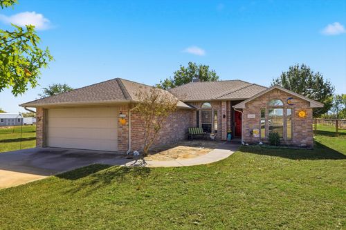 11649 Mitchell Cir, Ponder, TX, 76259-6190 | Card Image