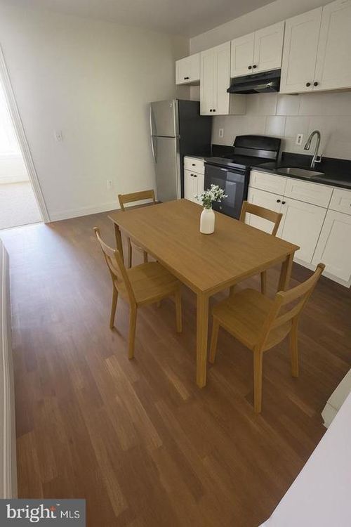 34 N Frazier St, Philadelphia, PA, 19139-2556 | Card Image