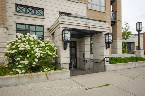 518-429 Kent St, Ottawa, ON, K2P1B5 | Card Image
