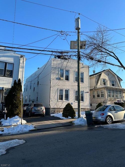 apt-4-122 Buffalo Ave, Paterson, NJ, 07503-1844 | Card Image