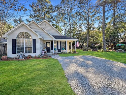 126 Scott St, Madisonville, LA, 70447-9609 | Card Image