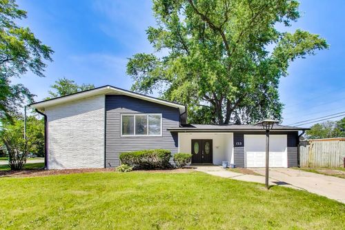 123 Boulder Hill Pass, Montgomery, IL, 60538-2326 | Card Image