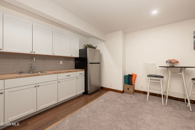 Lower Level Kitchenette. | Image 28