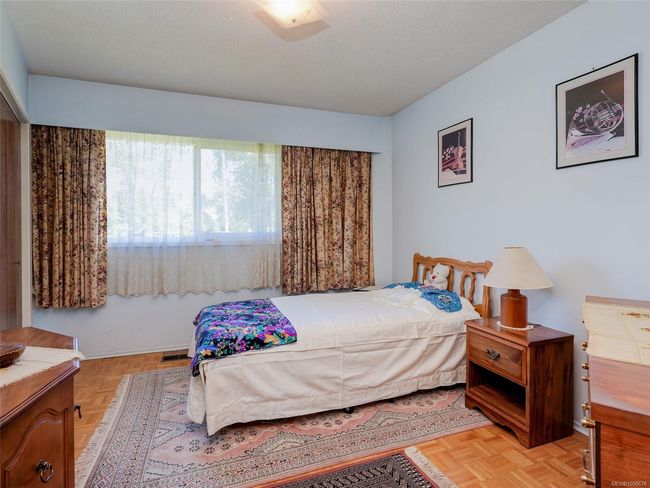 1531 Knight Ave, House other with 5 bedrooms, 3 bathrooms and 2 parking in Saanich BC | Image 9