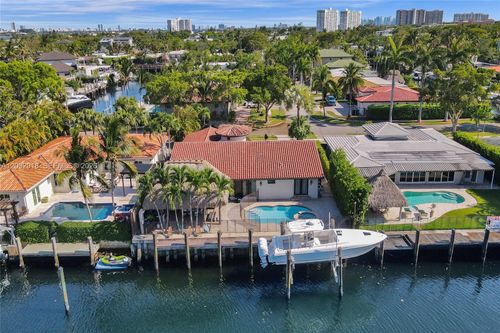 0-2075 Ixora Rd, North Miami, FL, 33181-2311 | Card Image
