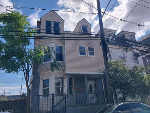 71 N 5th St, Newark, NJ, 07107-3250 | Card Image