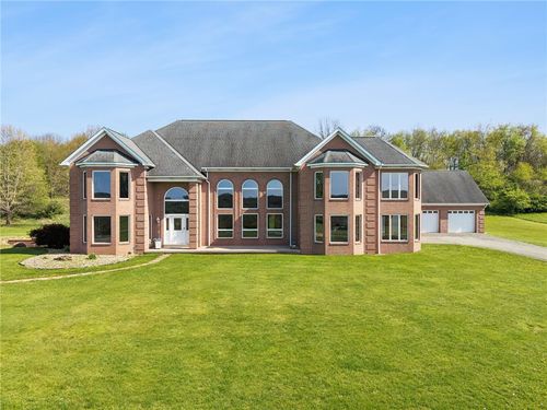 377 Orange Ln, Latrobe, PA, 15650-4135 | Card Image