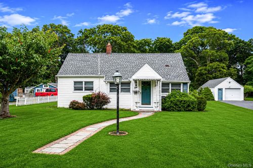 1 E Jackwill Road, Brookhaven, NY, 11772 | Card Image