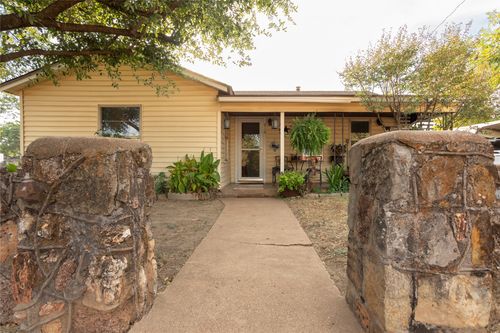 616 Arch St, Baird, TX, 79504-3408 | Card Image