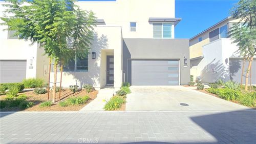 3705 S Nexa Paseo, Ontario, CA, 91761-4137 | Card Image