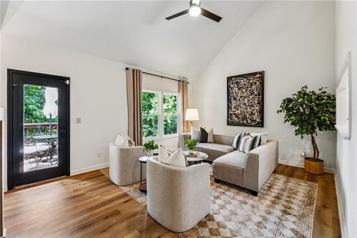 904 Ivy Green Ln Se, Marietta, GA, 30067-3936 | Card Image