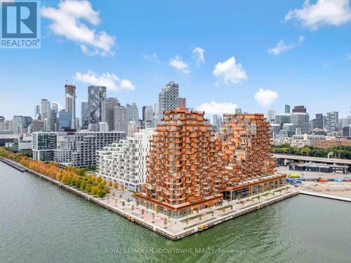 826-155 Merchants' Wharf, Toronto, ON, M5A0Y4 | Card Image