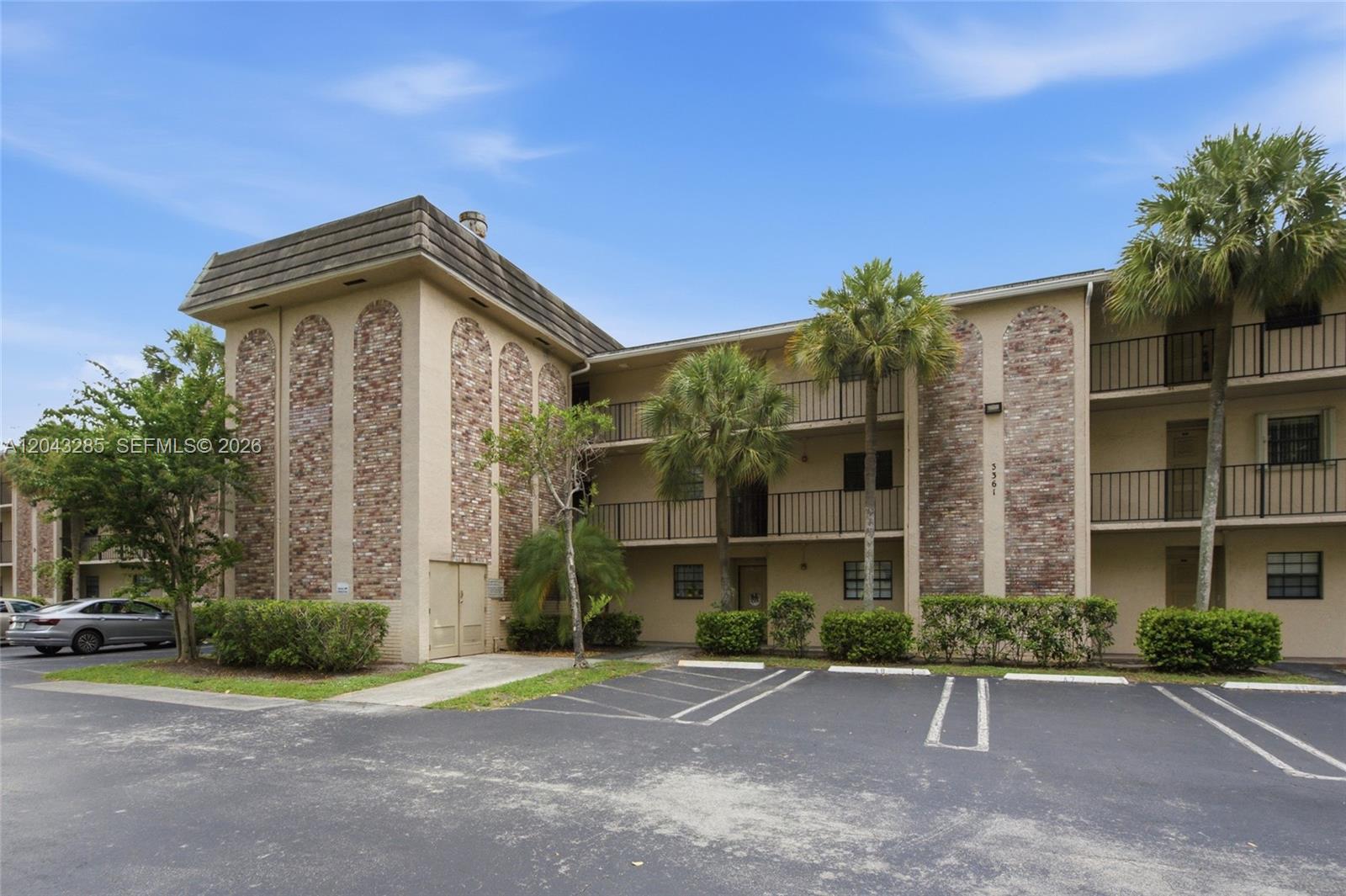 Residential Lease in Coral Springs
