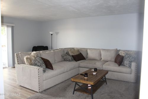 267-3940 E Timrod Street, Tucson, AZ, 85711 | Card Image