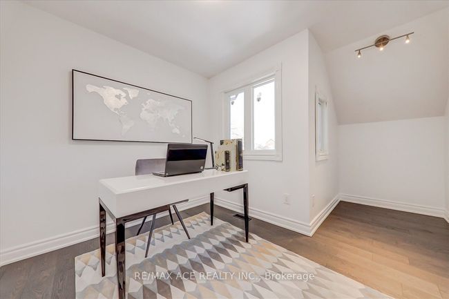 1579 Heathside Cres, House other with 7 bedrooms, 6 bathrooms and 4 parking in Pickering ON | Image 24