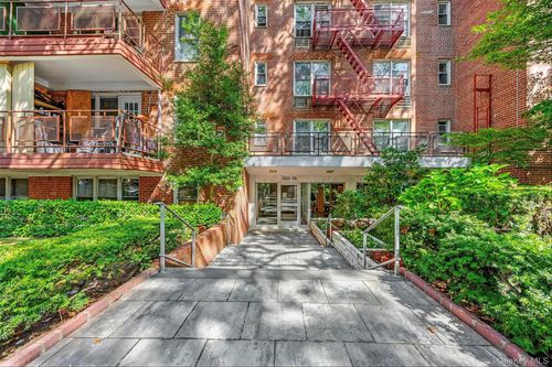 1l-150-15 79th Ave, Flushing, NY, 11367-3907 | Card Image