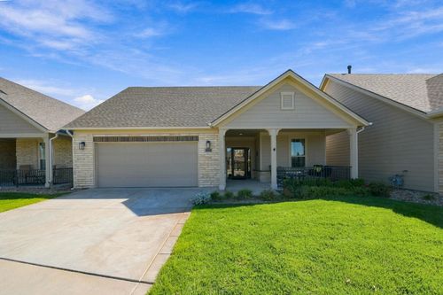3928 N Solano St, Wichita, KS, 67205 | Card Image