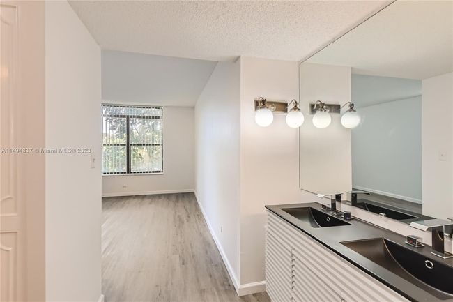 APT-2L - 3760 Inverrary Dr, Condo with 2 bedrooms, 2 bathrooms and null parking in LAUDERHILL FL | Image 10