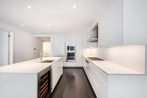 ph2a-150 Seaport Blvd, Boston, MA, 02210-2085 | Card Image